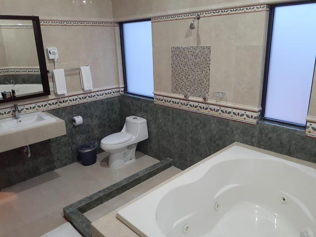 Yuriria Hotel Candelero מראה חיצוני תמונה